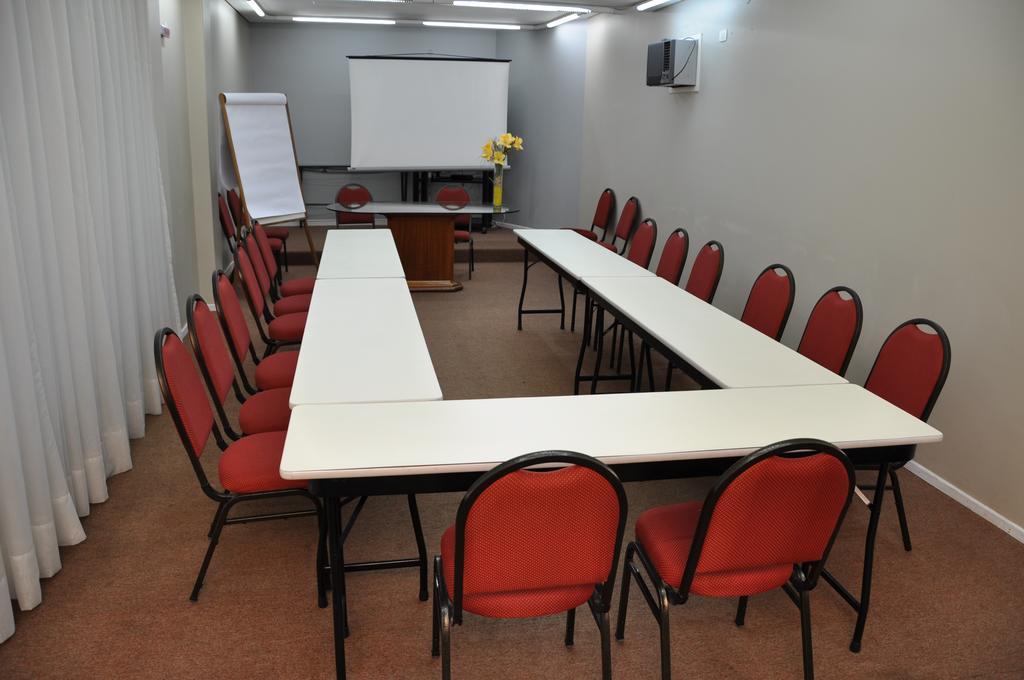 Curitiba Palace Estacao Hotel Ngoại thất bức ảnh