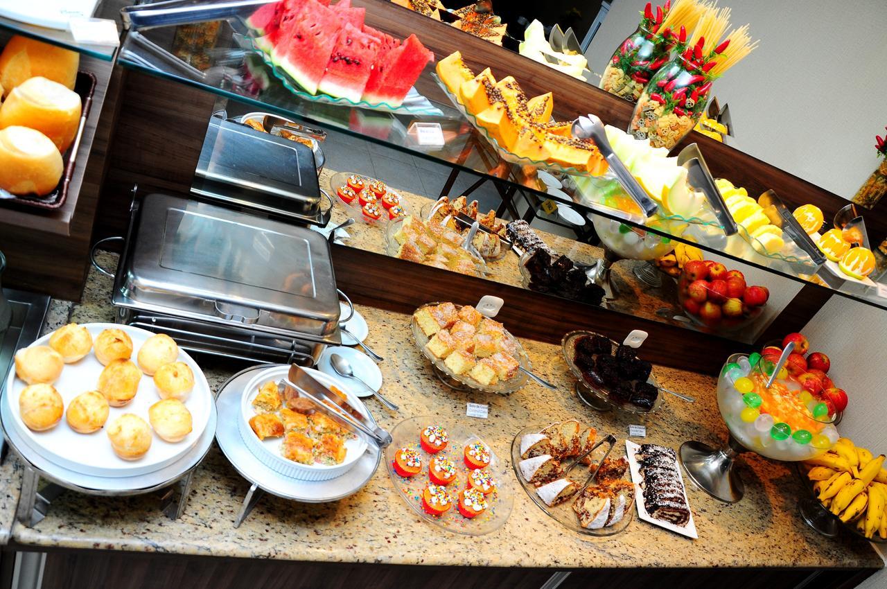 Curitiba Palace Estacao Hotel Ngoại thất bức ảnh